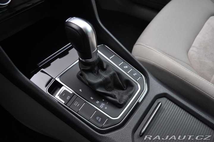 Volkswagen Golf Sportsvan 1,6TDI DSG PANORAMA NAVI 2014