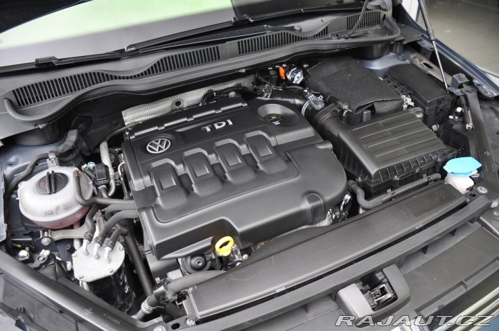 Volkswagen Golf Sportsvan 1,6TDI DSG PANORAMA NAVI 2014
