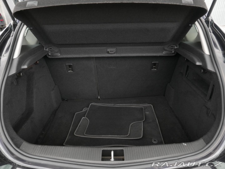Opel Astra 1,6 Turbo 132kW Navi Auto 2010