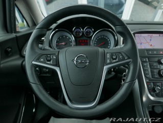 Opel Astra 1,6 Turbo 132kW Navi Auto 2010