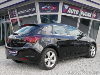 Opel Astra 1,6 Turbo 132kW Navi Auto 2010