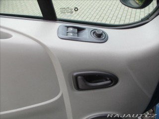 Renault Trafic 2,5 DCi 107kw 9míst Tažné 2007