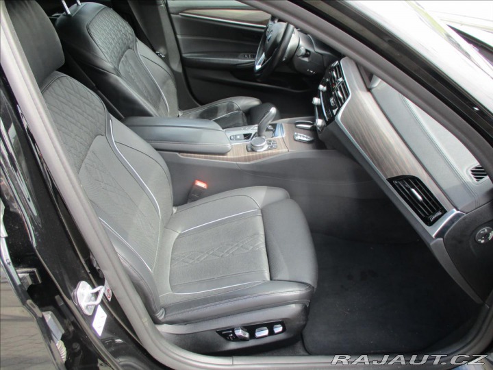 BMW 5 3,0 d 195kw X-Drive LED L 2019
