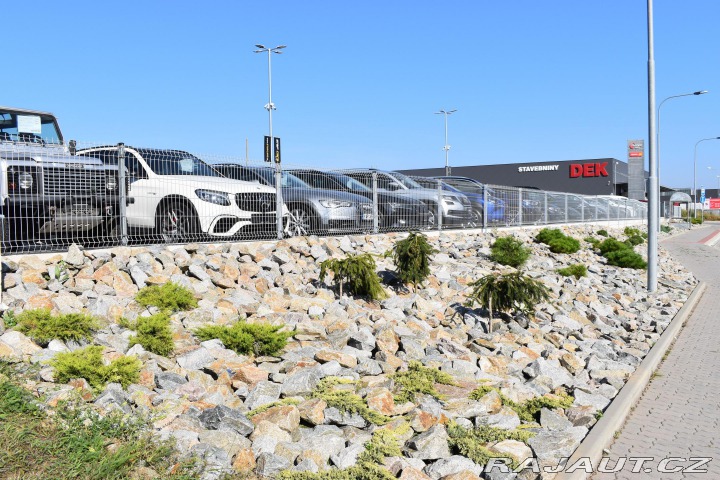 Škoda Karoq 1.6TDi*DSG*KAMERA*LED*NAV 2020