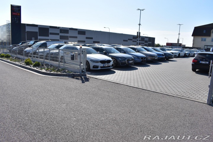 Škoda Karoq 1.6TDi*DSG*KAMERA*LED*NAV 2020