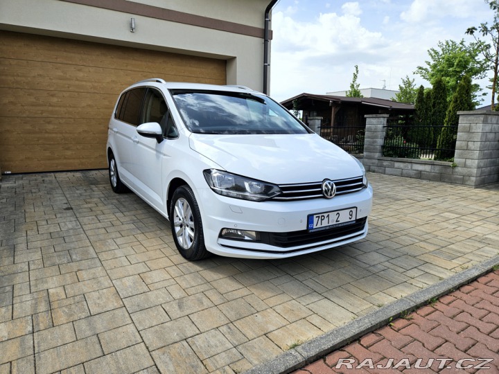 Volkswagen Touran 1.6 TDI Highline 7DSG 2017