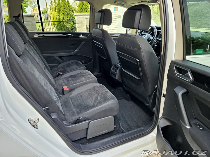 Volkswagen Touran 1.6 TDI Highline 7DSG 2017