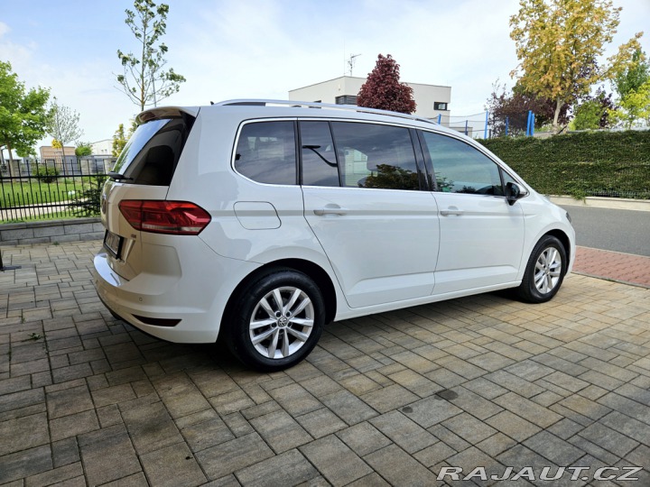 Volkswagen Touran 1.6 TDI Highline 7DSG 2017
