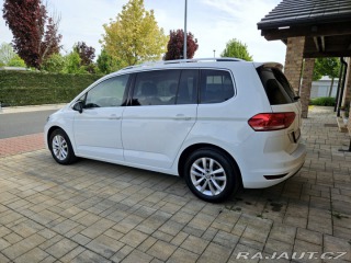 Volkswagen Touran 1.6 TDI Highline 7DSG 2017
