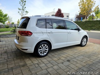 Volkswagen Touran 1.6 TDI Highline 7DSG 2017