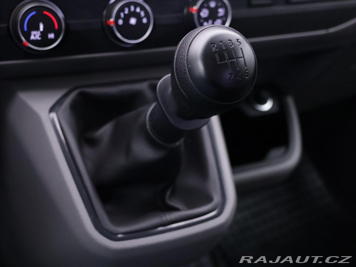 Volkswagen Transporter 2,0 TDI 110kW DR 5-Míst C 2024