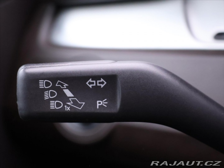 Volkswagen Passat 2,0 TDI Highline Navi Ser 2011