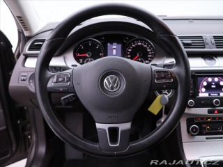 Volkswagen Passat 2,0 TDI Highline Serv.kn. 2011