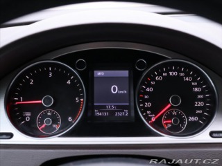 Volkswagen Passat 2,0 TDI Highline Serv.kn. 2011