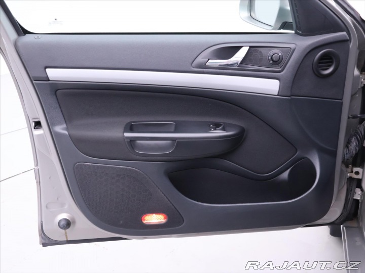 Škoda Octavia 1,6 TDI 77kW Ambition CZ 2012