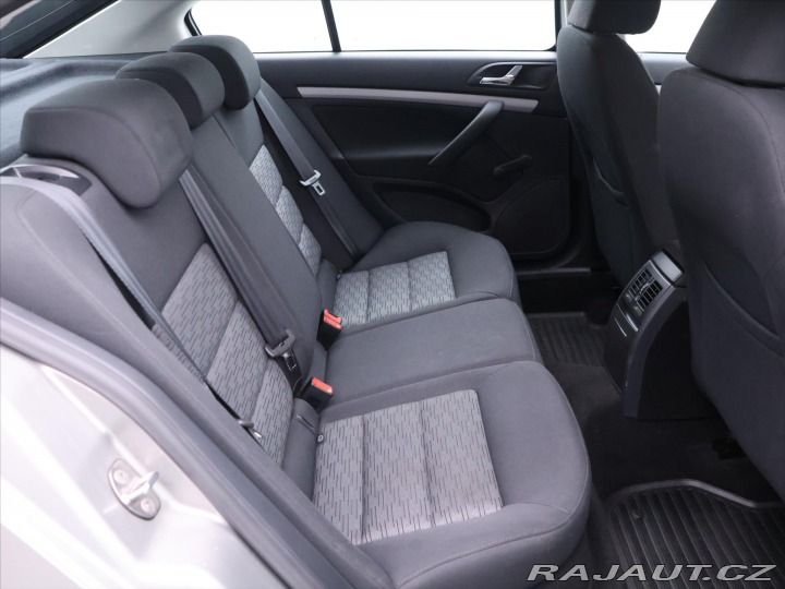 Škoda Octavia 1,6 TDI 77kW Ambition CZ 2012
