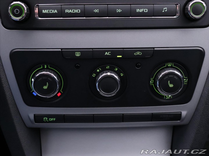 Škoda Octavia 1,6 TDI 77kW Ambition CZ 2012