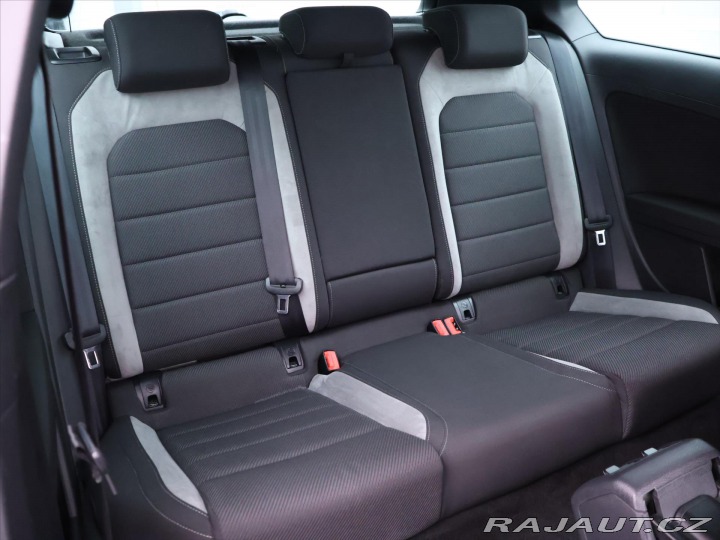 Volkswagen Golf 2,0 TSI R 221kW DSG 4M Xe 2014