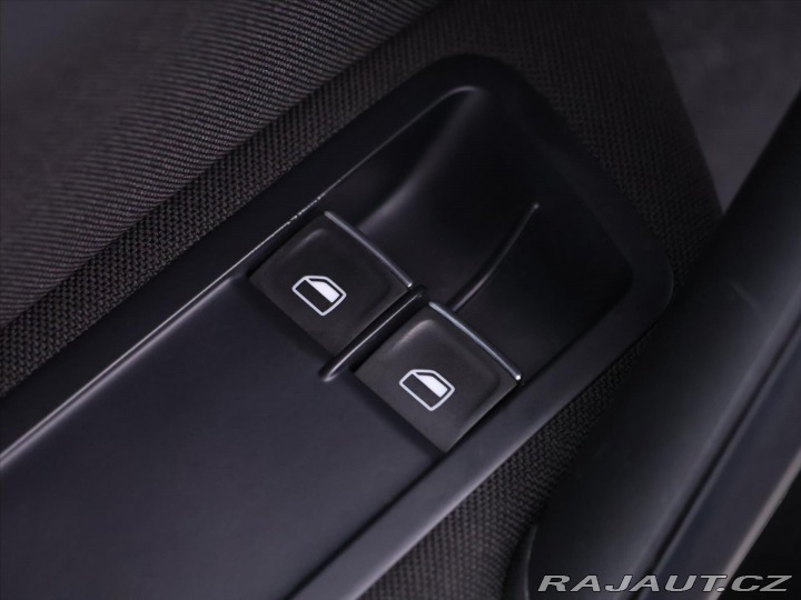 Volkswagen Golf 2,0 TSI R 221kW DSG 4M Xe 2014