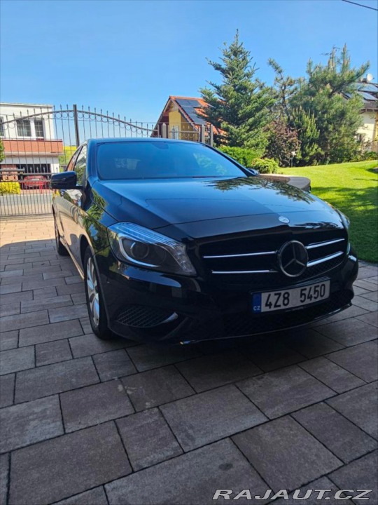 Mercedes-Benz A 180 typ 245 G 2013
