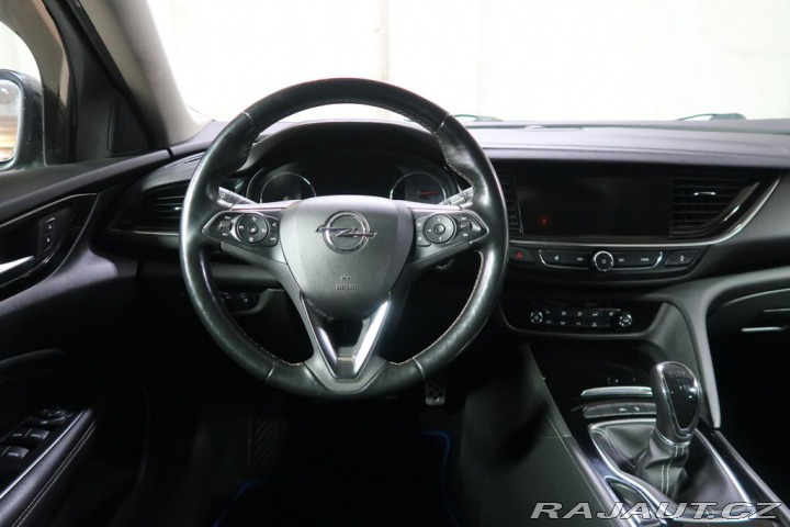Opel Insignia 1800