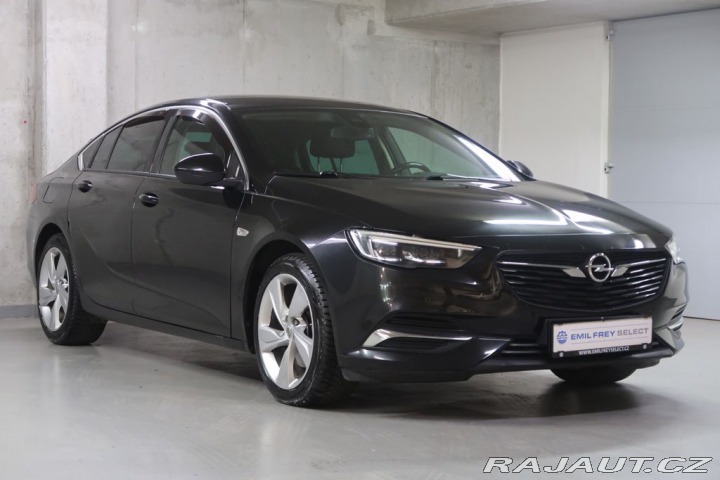 Opel Insignia 1800
