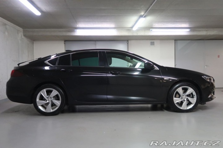 Opel Insignia 1800
