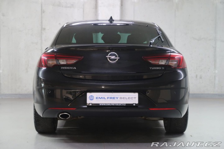 Opel Insignia 1800