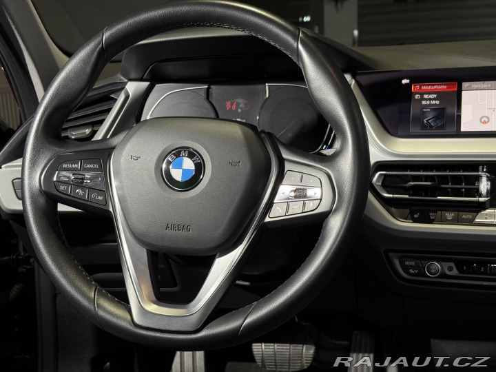 BMW 1 118i*Keyless*Kamera*Stop& 2020