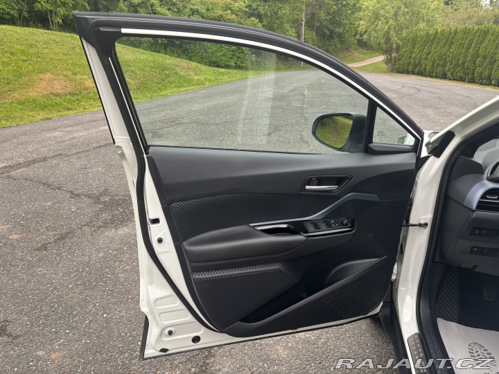 Toyota C-HR 1.2 Turbo, SELECTION, CZ 2020