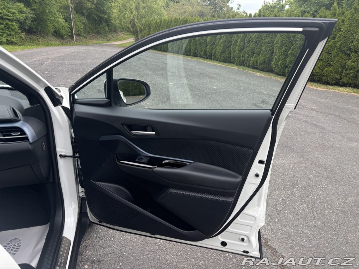 Toyota C-HR 1.2 Turbo, SELECTION, CZ 2020