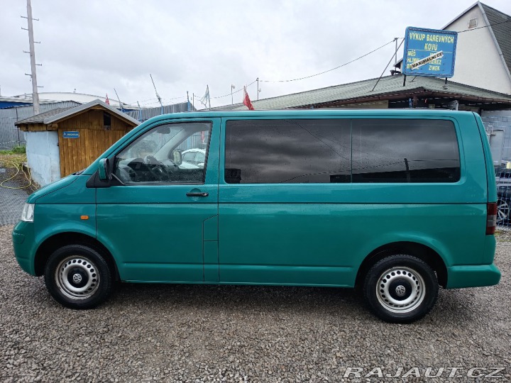 Volkswagen Transporter 2,5D MINIBUS 9-míst 96KW 2005