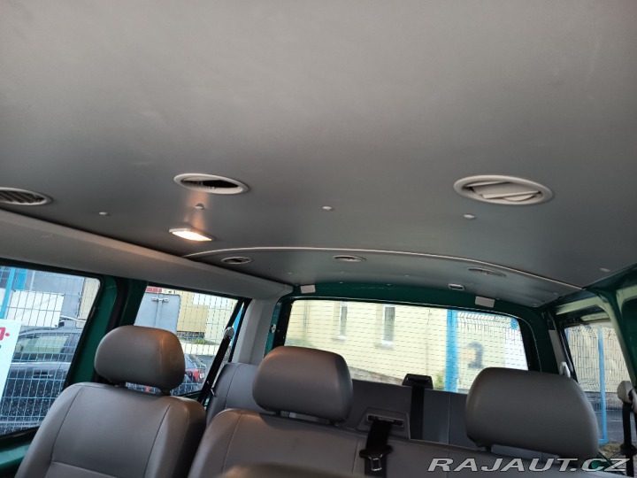 Volkswagen Transporter 2,5D MINIBUS 9-míst 96KW 2005