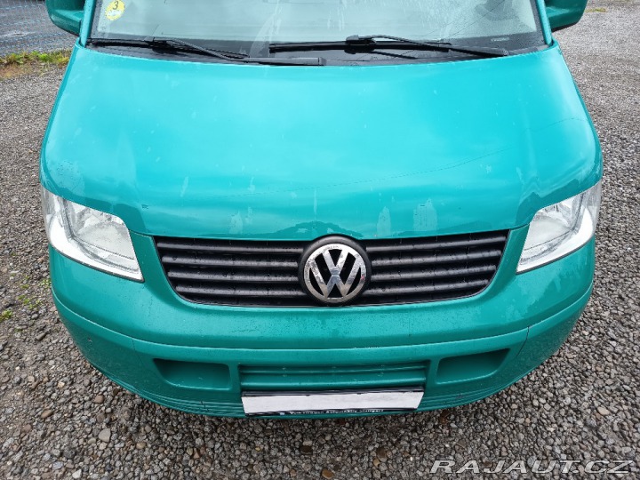 Volkswagen Transporter 2,5D MINIBUS 9-míst 96KW 2005