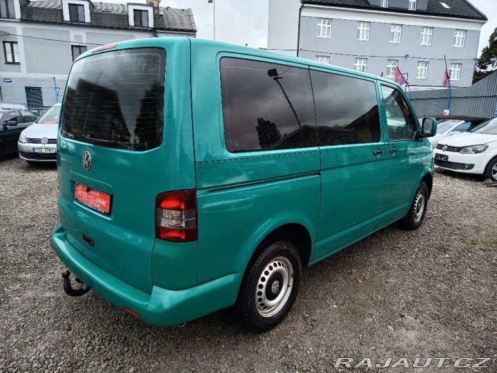 Volkswagen Transporter 2,5D MINIBUS 9-míst 96KW 2005