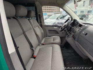 Volkswagen Transporter 2,5D MINIBUS 9-míst 96KW 2005