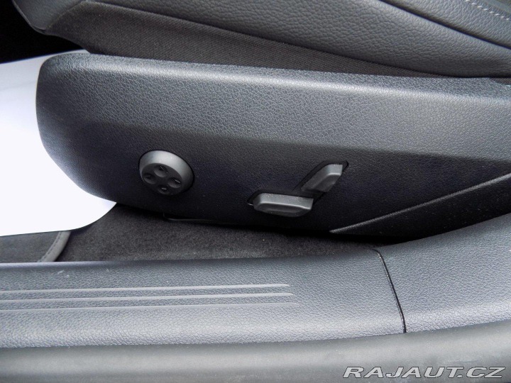 Mercedes-Benz E 220d/Performance LED/DPH/ 2024