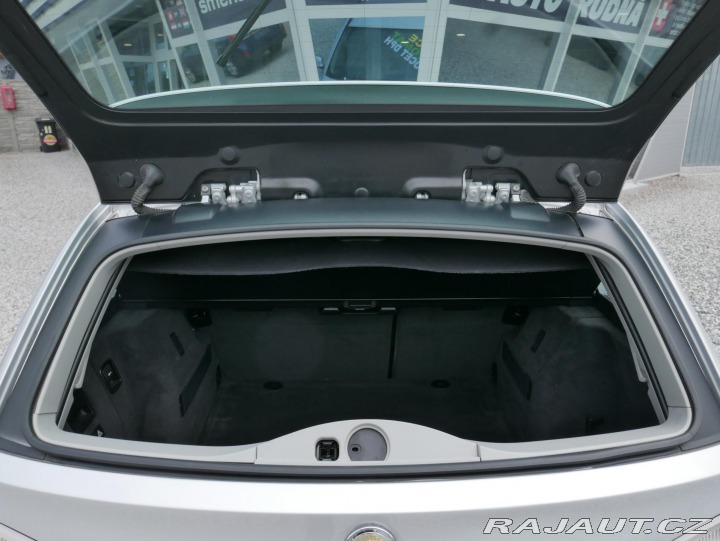 BMW 3 325i 160kW Automat REZERV 2007