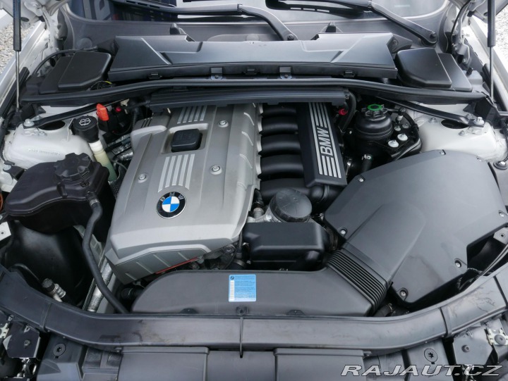 BMW 3 325i 160kW Touring Automa 2007