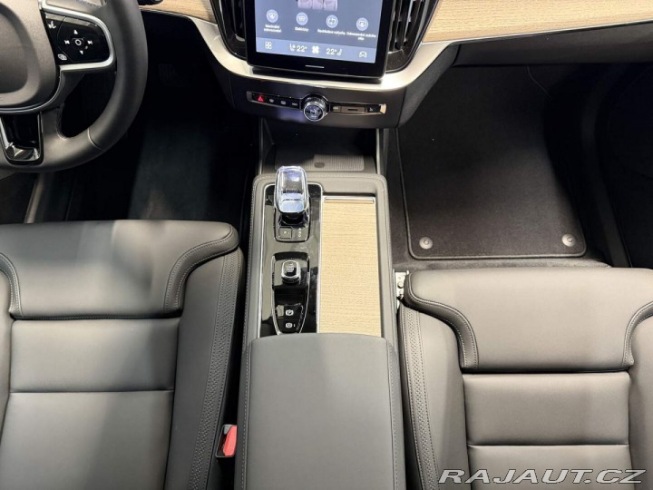 Volvo XC90 B5 2.0L 250+14 HP AT8 AWD 2026