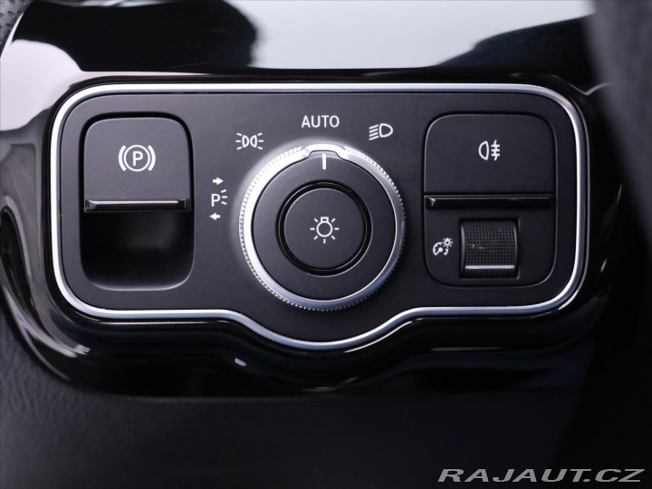 Mercedes-Benz CLA 1,3 i 118 kW 250 E-Hybrid 2022