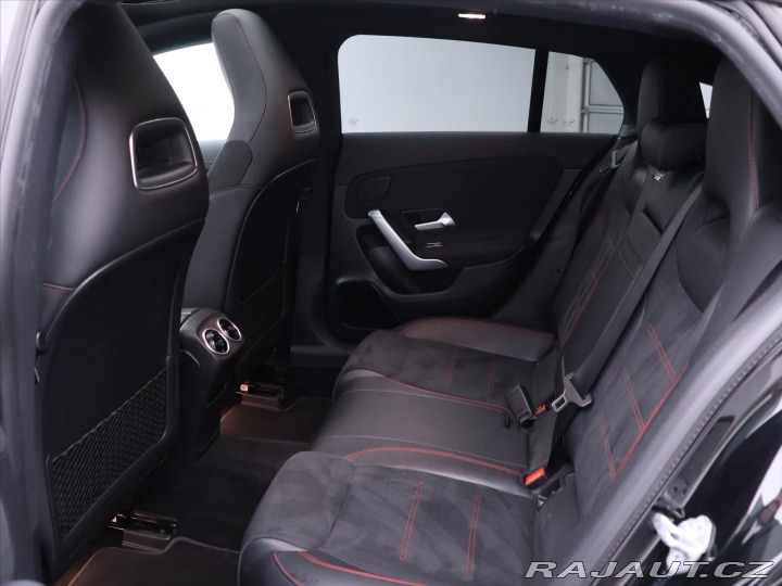 Mercedes-Benz CLA 1,3 180 AMG line Panorama 2020