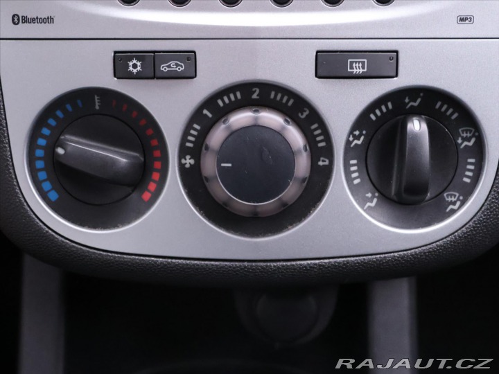 Opel Corsa 1,4 16V Edice 150 let Ope 2012