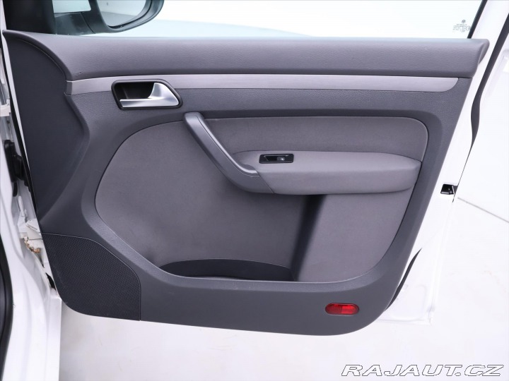 Volkswagen Touran 2,0 TDI 103kW 7-Míst Pano 2013