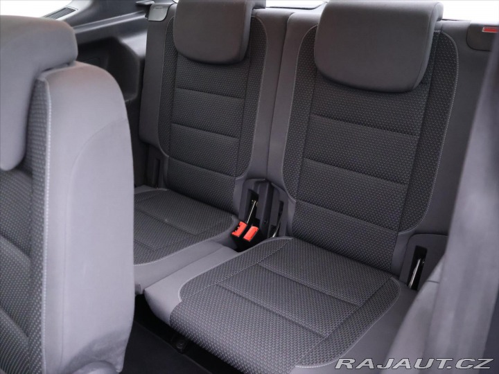 Volkswagen Touran 2,0 TDI 103kW 7-Míst Pano 2013