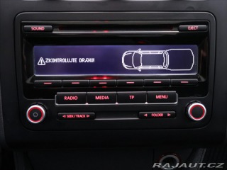 Volkswagen Touran 2,0 TDI 103kW 7-Míst Pano 2013
