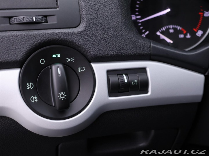 Škoda Octavia 1,4 TSI 90kW Family Xenon 2011