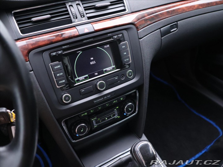 Škoda Superb 1,4 TSI Elegance Kůže Ser 2011