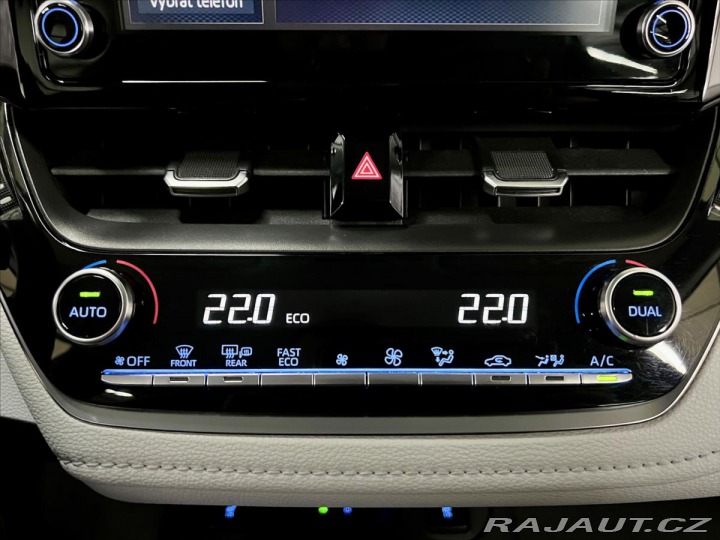 Toyota Corolla 2,0 Hybrid e-CVT EXECUTI 2021