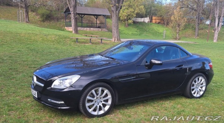 Mercedes-Benz SLK 350 (R172) 225 KW - Výbor 2011